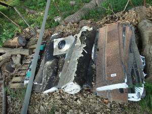 lot 38048 image: Assorted roofing material