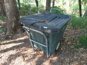 lot 38055 image: Trash dumpster