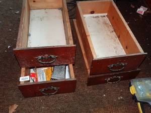 lot 38147 image: Set of 4 Wooden Drawers with Misc. Contents