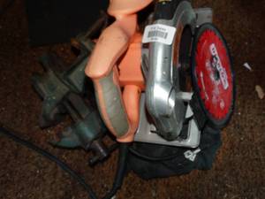 lot 38166 image: Chicago Circular Saw and Bench Vise