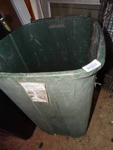 lot 38080 image: Trash can
