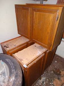 lot 38085 image: Lot of kitchen cabinets