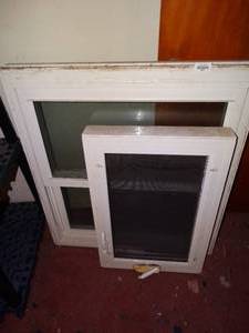 lot 38088 image: Assorted windows