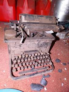 lot 38117 image: Vintage LC Smith Typewriter