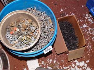 lot 38113 image: Lot of Screws, Nails and Other Assorted Hardware