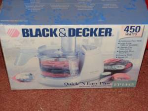 lot 38118 image: Black & Decker Quick N Easy Plus Food Processor in Box