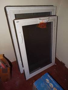 lot 38119 image: Lot of 2 White Windows