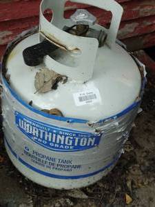 lot 38309 image: Small Propane Tank
