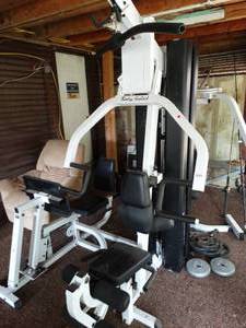 lot 38280 image: Body Solid Home Gym