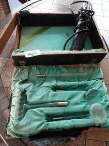 lot 38312 image: Vintage Master Violet Ray Electrotherapy Device