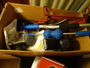 lot 38247 image: Box of misc