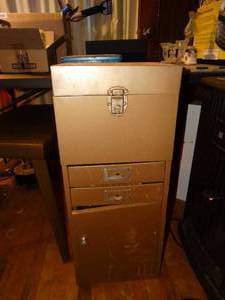 lot 38252 image: File box