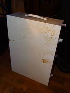 lot 38256 image: Large job site first aid kit in metal case