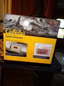 lot 38255 image: Cabelas Harvester Pro 5 tray digital dehydrator in box