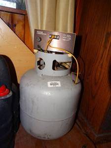 lot 38188 image: Power Converter with Propane Tank