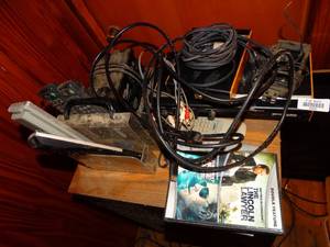 lot 38200 image: Mixed Electronics Lot - 80s Night Jammer Clock Radio - Mix Controller - Cords - Remotes