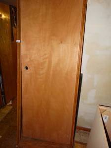 lot 38214 image: New interior door w frame