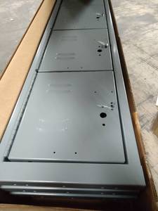 lot 19701 image: Superior Steel Locker