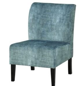 lot 19455 image: SIGNATURE ASHLEY ACCENT CHAIR A3000069