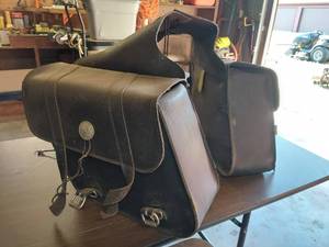 lot 1007 image: motorcycle saddle bags