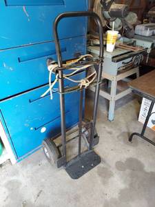 lot 1028 image: 2 Wheel  4 Wheel Dolly