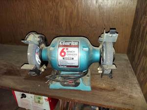 lot 1036 image: 6 in Bench Grinder