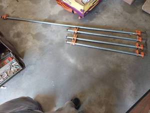 lot 1050 image: 4 Bar Clamps