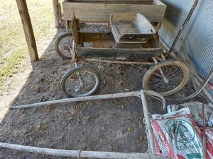 lot 1054 image: Pony Buggy with Hitch