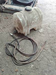 lot 1058 image: 35 Gal Tank