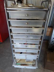 lot 1163 image: organizer Drawers and Contents