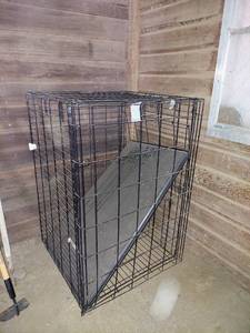 lot 1207 image: Large Kennel