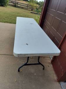 lot 1222 image: 8 foot folding Table