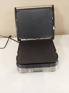 lot 1297 image: Cuisinart Griddle