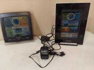 lot 1306 image: Acu-rite weather readouts