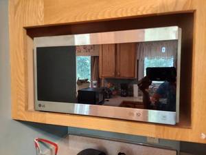 lot 1307 image: LG smart inverter microwave