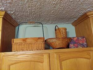 lot 1313 image: baskets and decor