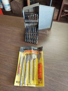 lot 1069 image: drill bits