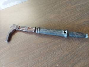 lot 1089 image: nail puller