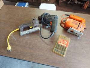 lot 1099 image: stapler, drill, saw