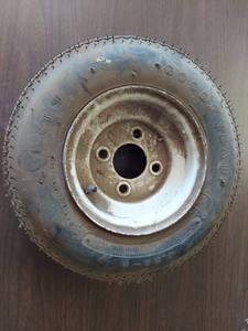 lot 1138 image: boat trailer tire