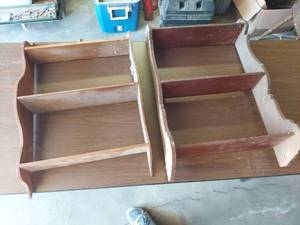 lot 1147 image: 2 shelves