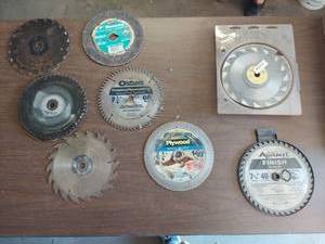 lot 1151 image: assorted circular saw blades