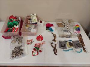 lot 1353 image: jewelry making assortment and holiday jewelry