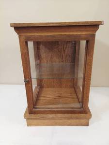 lot 1368 image: display case
