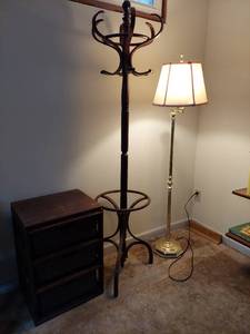 lot 1433 image: Lamp, Coat Rack and Table with Basket Drawers