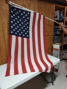 lot 5385 image: US Flag on Pole