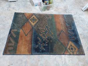 lot 5404 image: Area Rug