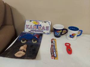 lot 5411 image: KU Items