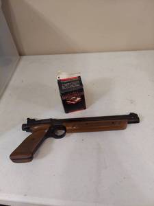 lot 5416 image: American Classics BB Pistol