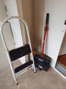lot 5427 image: Step Stool and Broom with Dustpan
